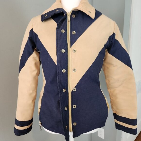 Vintage Down Jacket Blue and Tan Chevron Women's Size Small - Picture 2 of 14